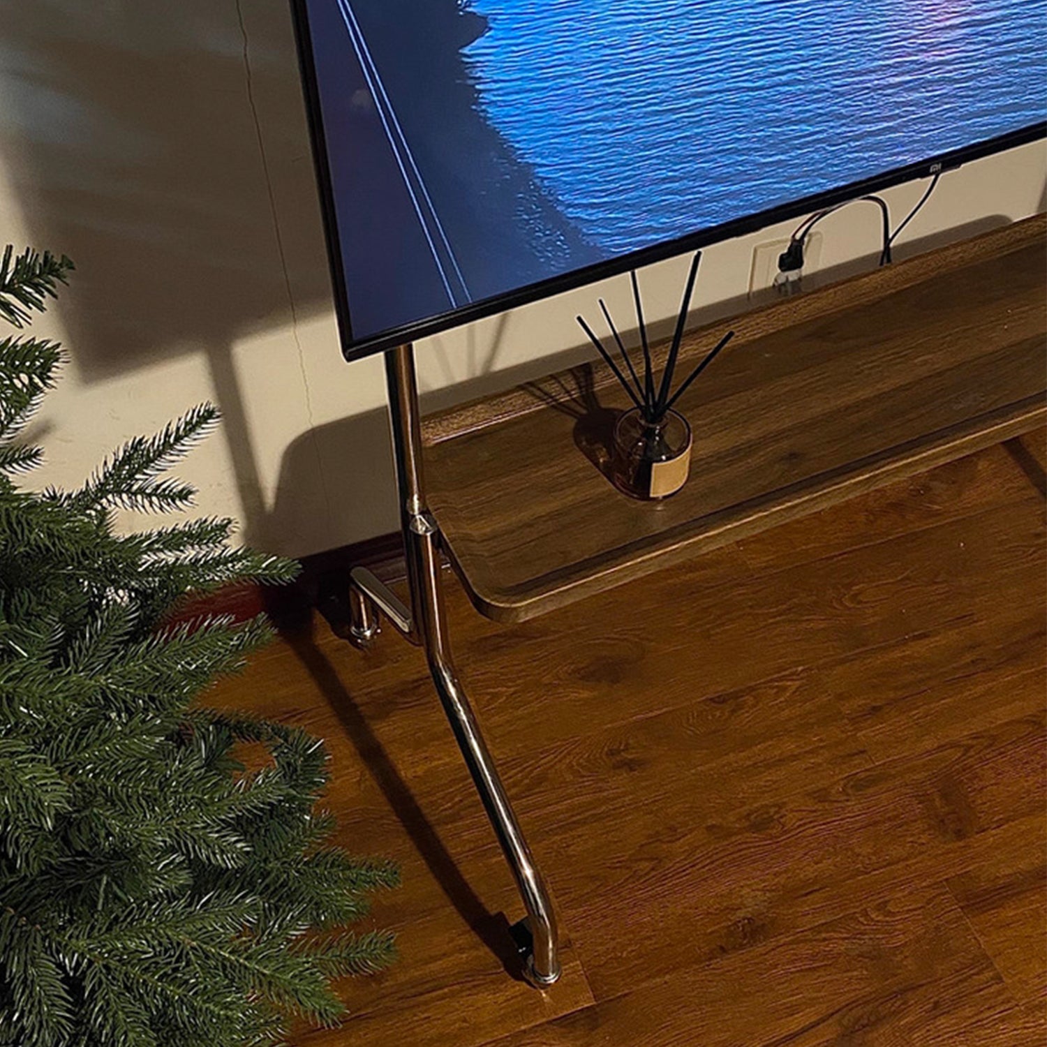 TV TROLLEY stand Stainless Steel with Timber Shelf 32 to 65 inch