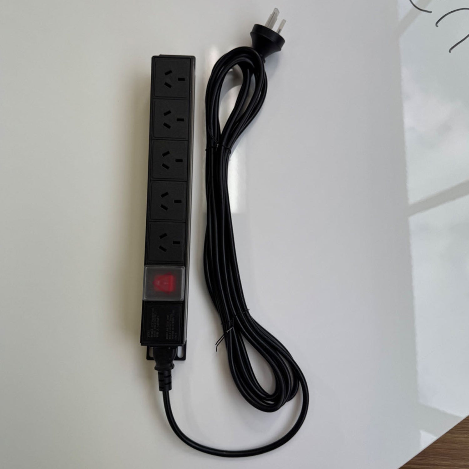 5 Outlet PDU for Mobile TV Cart Power Req