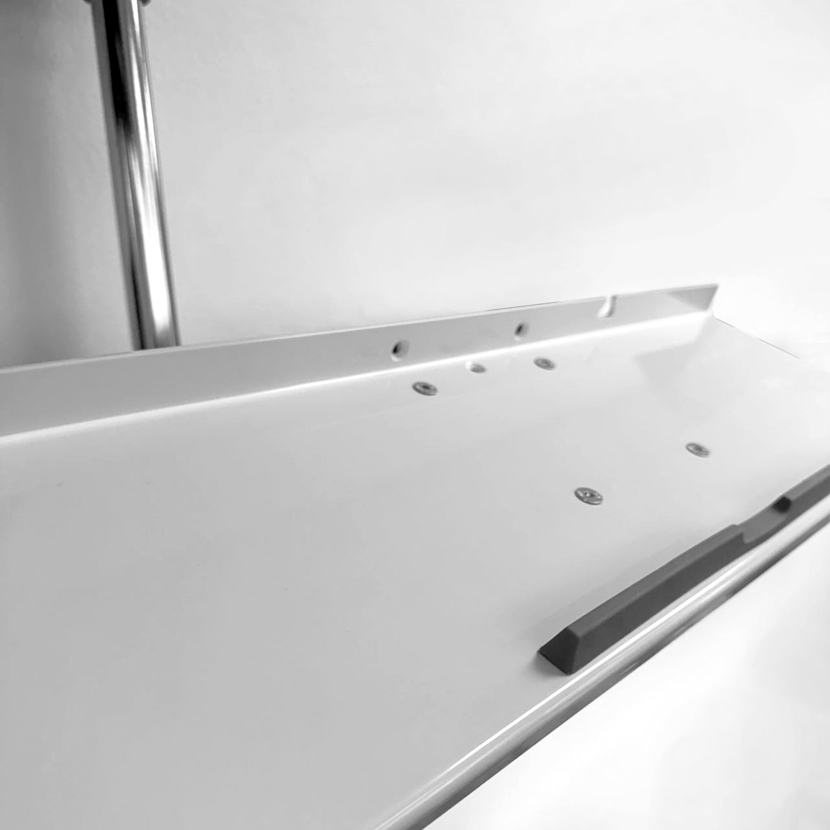 Heavy Duty Industrial Column Wall Mount for Monitor and Keyboard Tray FE210