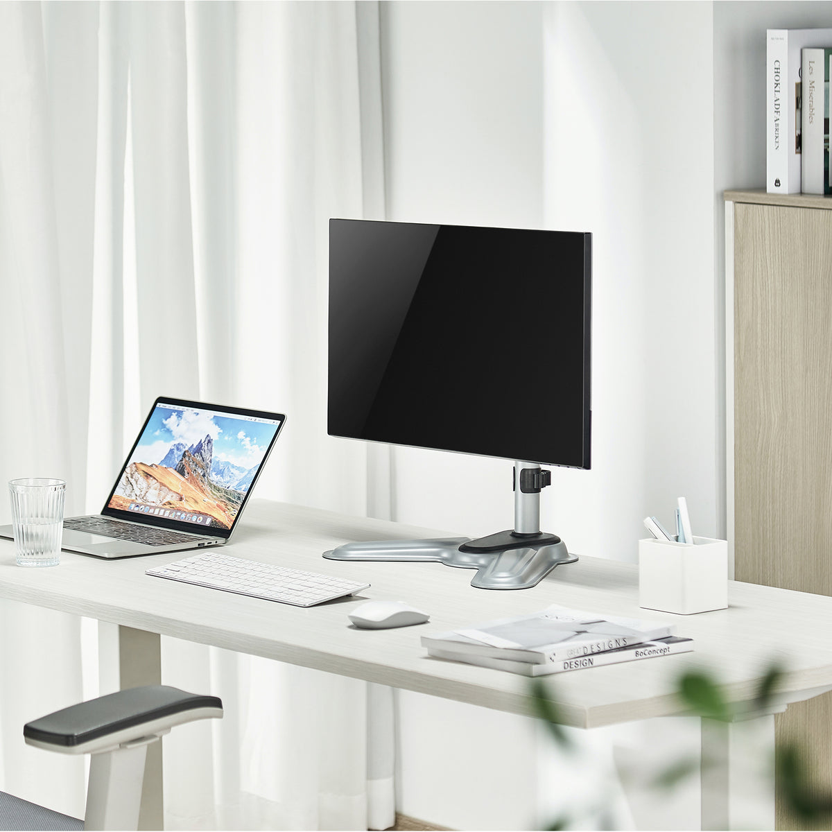 Premium Aluminum Articulating Monitor Stand MTLDMB01 ETA10.20