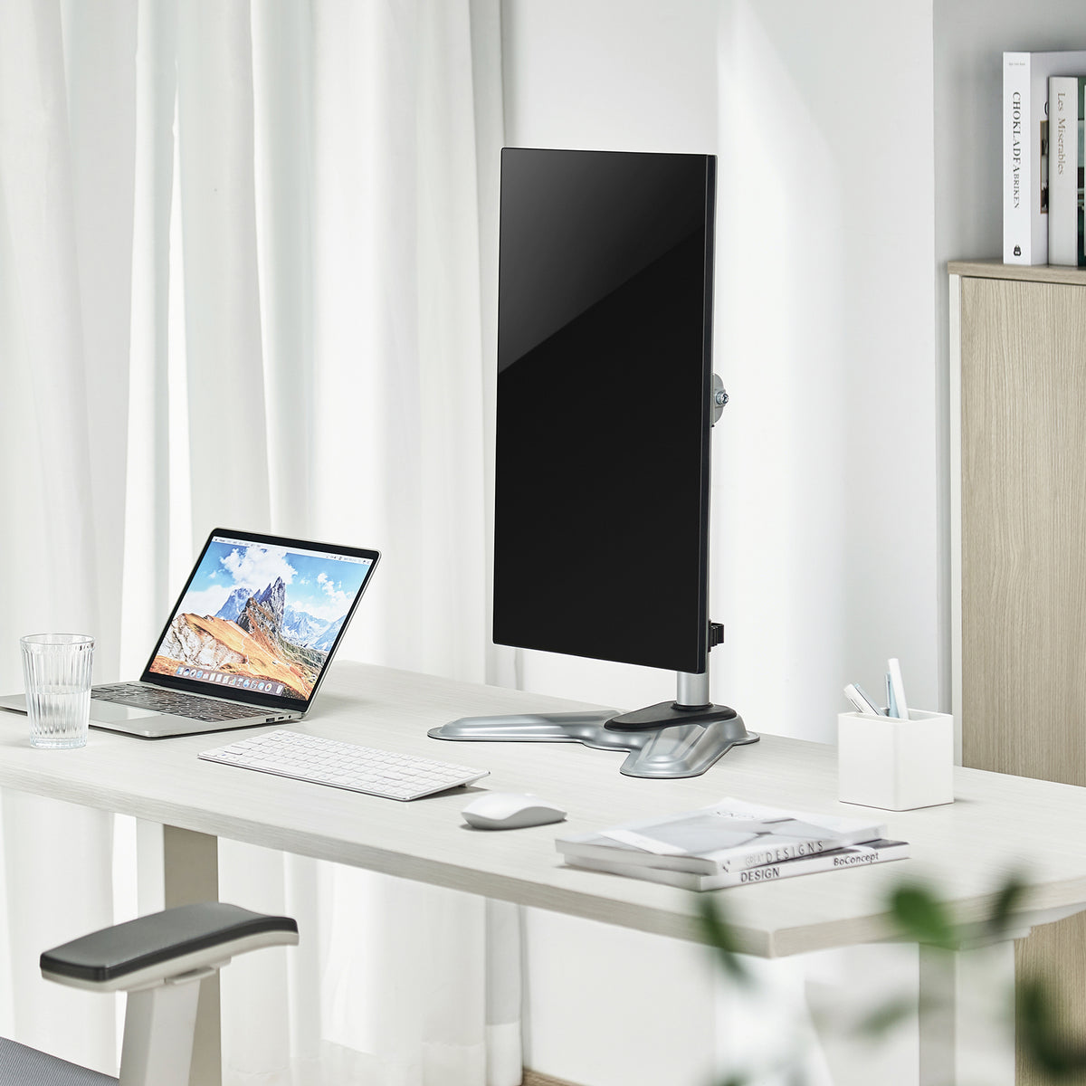 Premium Aluminum Articulating Monitor Stand MTLDMB01 ETA10.20