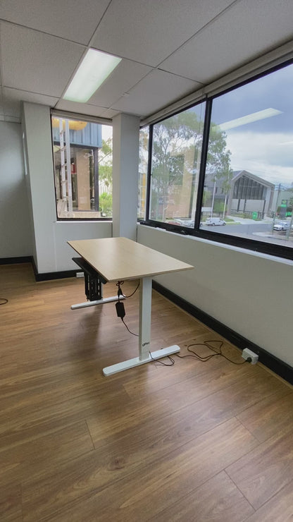 Electric Standing Desk for professionals - GKU Prolift 1400 to 1600mm