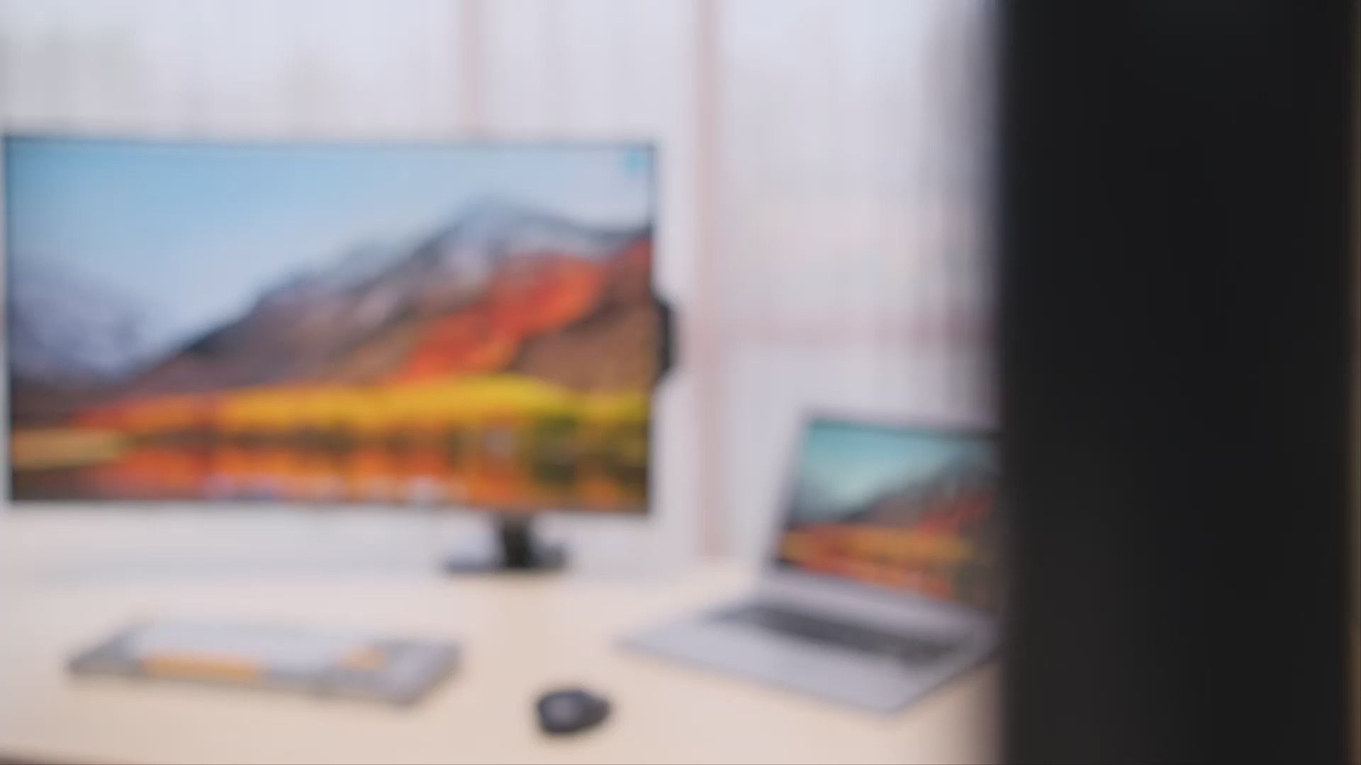 Curved Screen Monitor Mount HD G60-G North Bayou for large screens up to 16kg