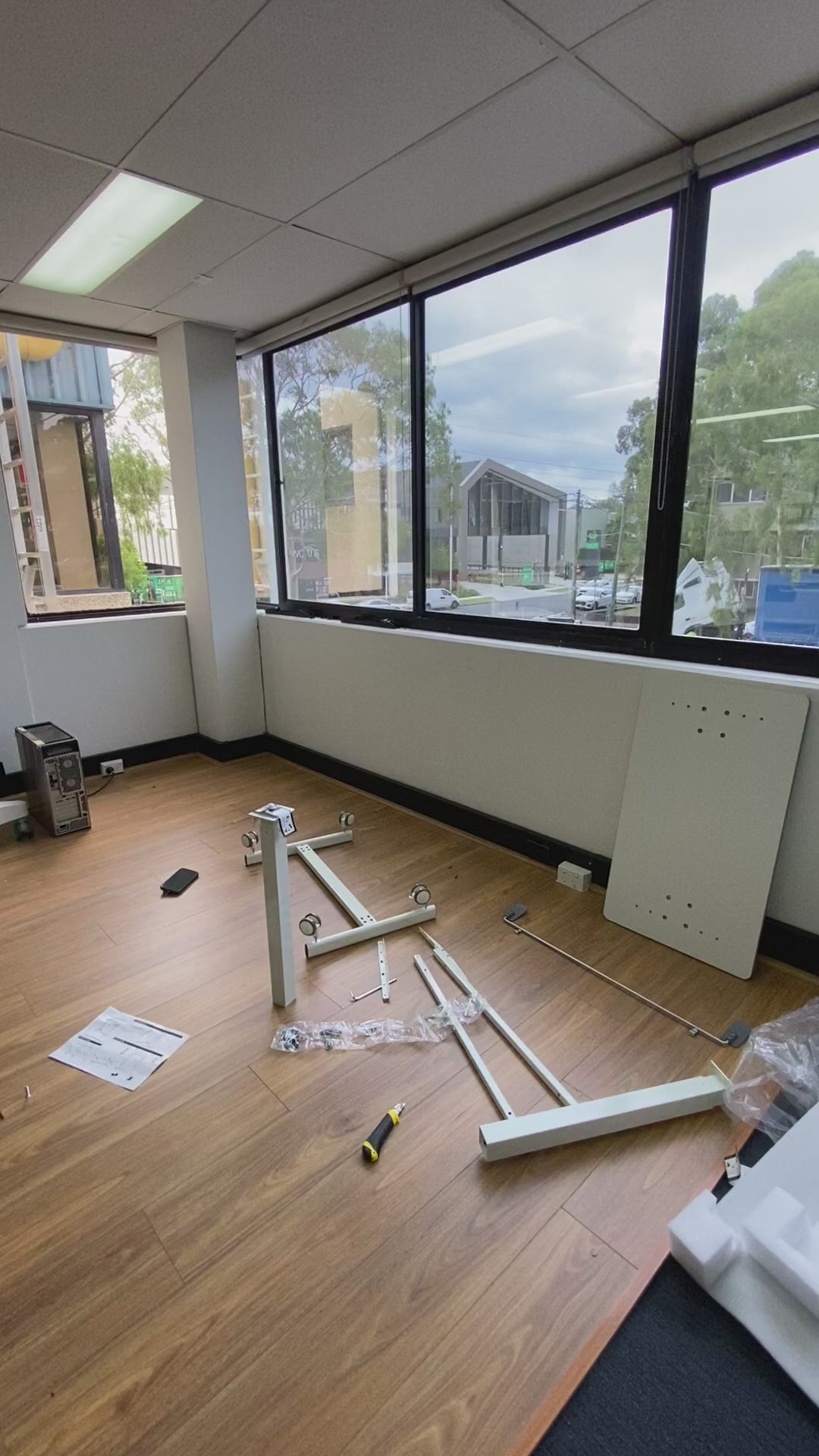 ONLINE Mobile WHEELY Sit Stand Desk Work Station 880X500MM FC101ww